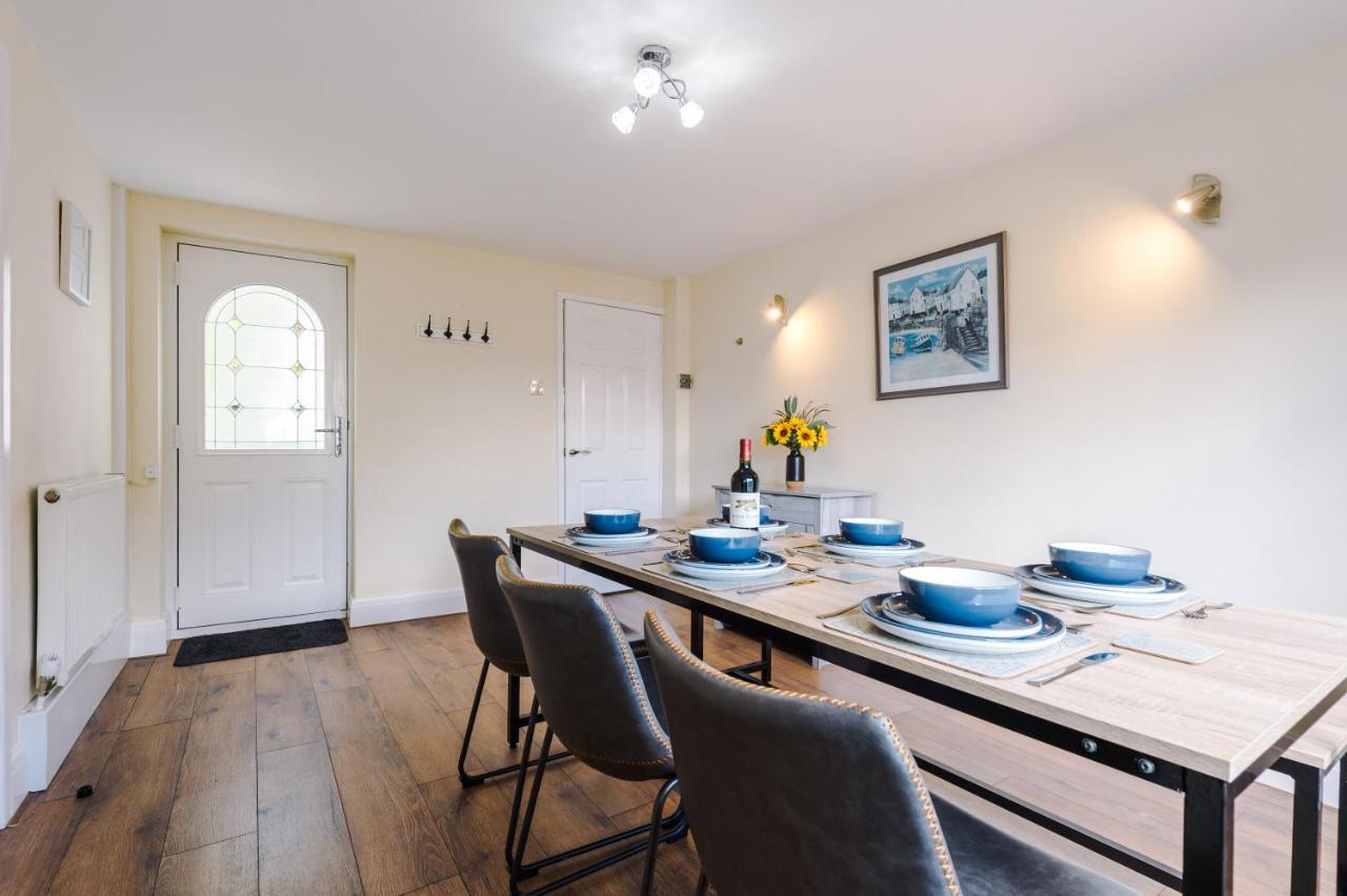 Charming 3-Bed Cottage In Chester, Ideal For Families & Workers, Free Parking - Sleeps 7 Exterior foto